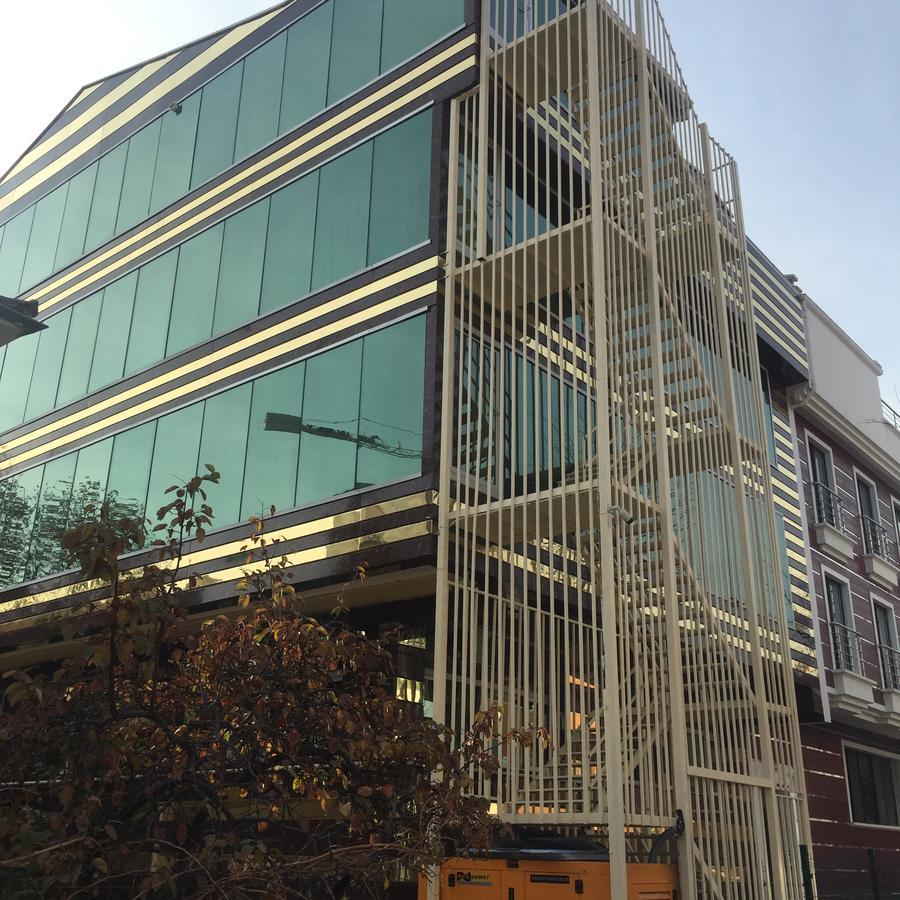 Ac Kiz Ogrenci Yurdu 3. Sube Hostel Yenimahalle Exterior foto